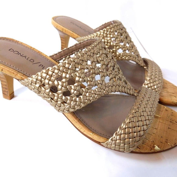 🆕🌿DONALD J. PLINER SANDALS🌿 - Picture 5 of 7